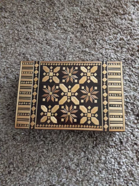 Russian Inlaid Straws Folk Art Wooden Trinket Box