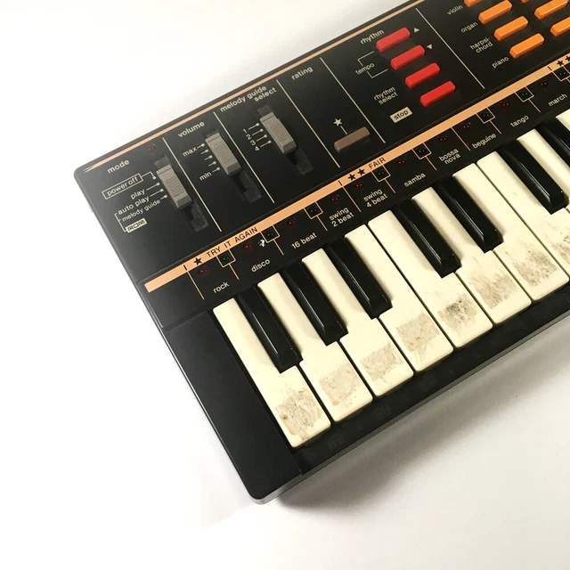 VINTAGE 80'S CASIO PT-82 Mini Keyboard Pom Pack Classic Battery
