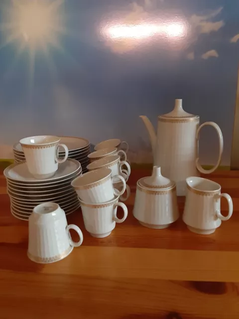 HUTSCHENREUTHER TIRSCHENREUTH Relief Beige Gold Kaffeeservice 10 Pers.  33tlg