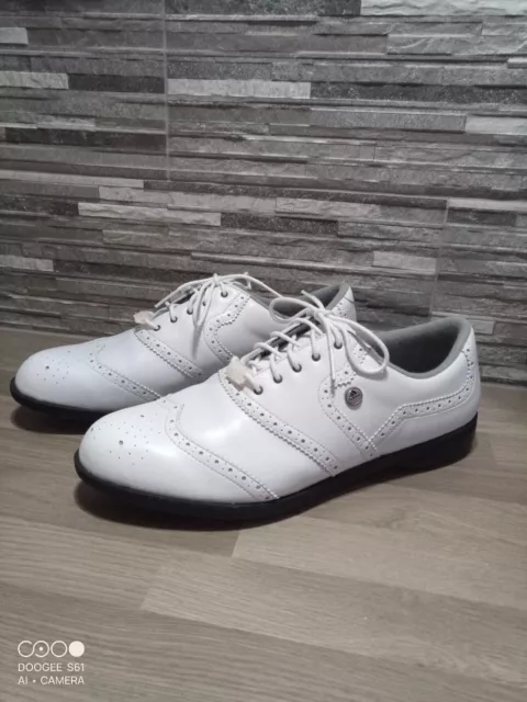 ADIDAS GOLF SHOES SIZE 13 WHITE, Used Great Condition