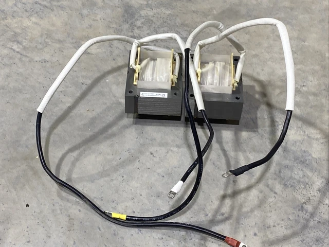 Qty ( 2 ) MUUNTOSAHKO TRAFOX DC4331 Transformer