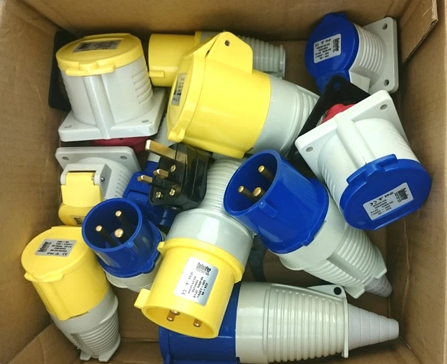 DEFENDER PLUGS & Sockets 110v/240v 13a/16a/32a Electrical Industrial