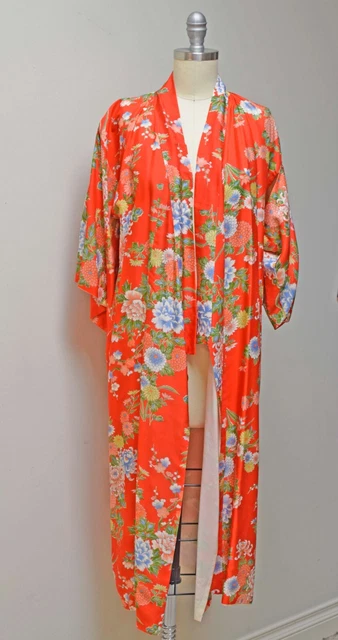 VINTAGE Made in Japan Red Floral Silk Kimono Wrap Front Robe w Tie Belt Size XS