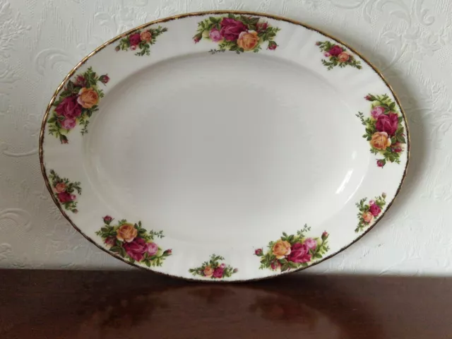 Royal Albert Old Country Roses 1952 Large Oval Platter 14" x 11"
