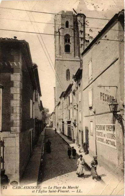 CPA AK CARCASSONNE La Place du Marche et Église St-Vincent (618073)