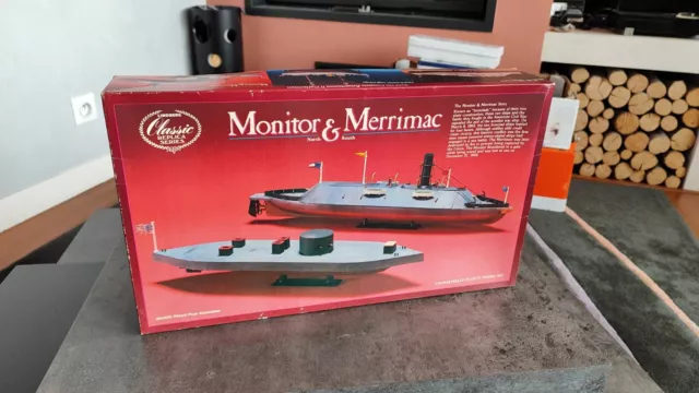 1/300 Lindberg 718 Kit Maquette Bateau Navire Monitor Merrimac  Mib