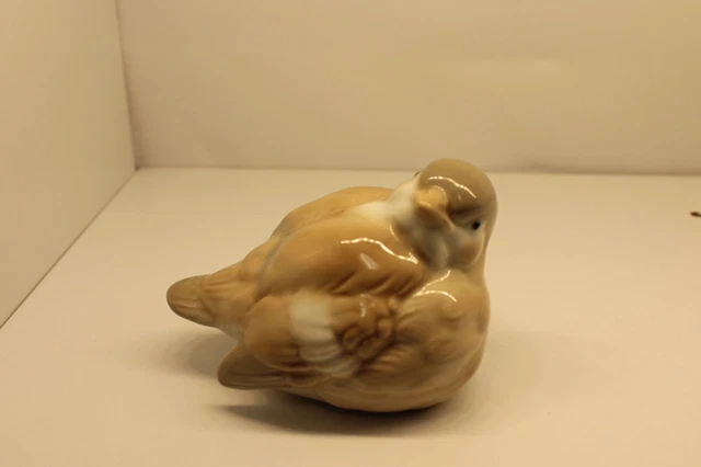 Vintage OTAGIRI Japan Tan & White Porcelain Sparrow Bird Figurine