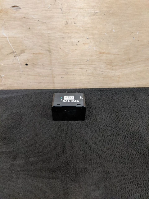 MERCEDES-BENZ S CLASS W221 Central Locking Vacuum Pump 2218000248 £19. ...