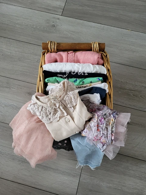 Pacchetto per bambina 6-9 top estivi abiti abiti River Island next zara jeans