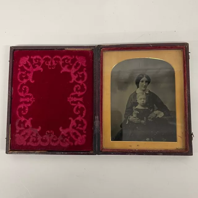Antique 19th Century Daguerreotype photograph leather case Mother Child portrait