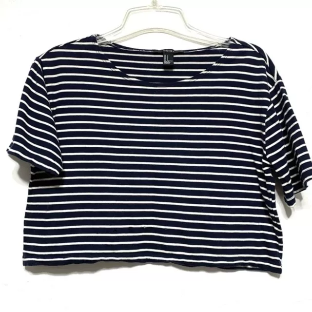 Forever 21 Cropped Tee size Small Navy & White Short Sleeve Shirt Oversized Boxy