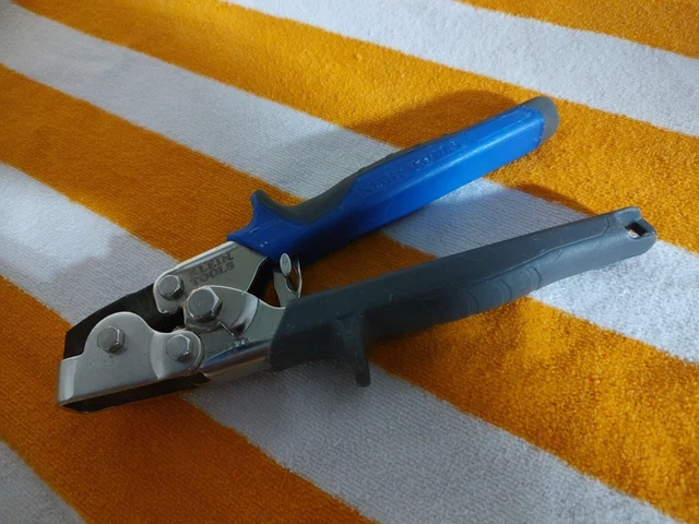 Klein Tools 86528 Snap Punch Lock Tool