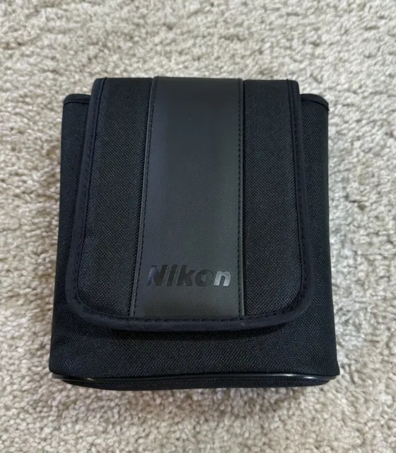 Funda acolchada suave binocular Nikon Monarch negra 6,5 pulgadas x 7 pulgadas