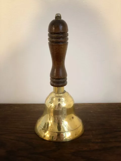 Vintage Brass School bell with turned wooden handle – Made in England – 17 cm