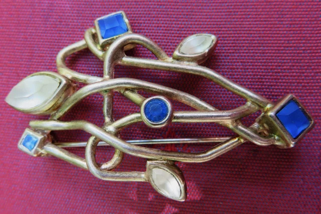 Broche oiseau argentée vintage majordome signée imitation perle