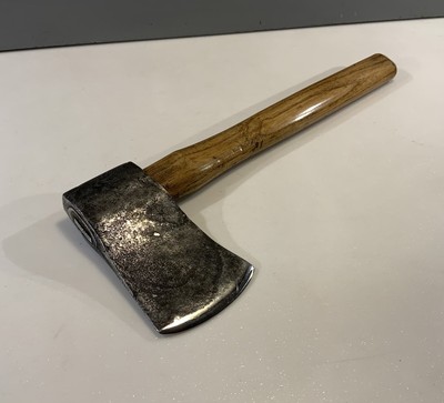 AMTECH 1 1/2 Lb Handle in fibra di vetro ascia a mano. 