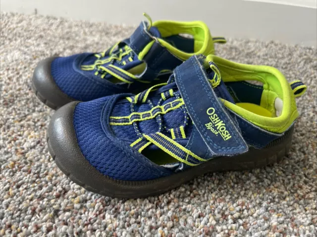 KIDS Oshkosh Bgosh Sandals Size 9