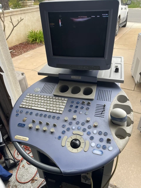 GE Voluson 730 Pro Ultrasound Machine with 3D/4D Abdominal Probe GE Voluson 730 Pro Ultrasound Machine with 3D/4D Abdominal Probe
