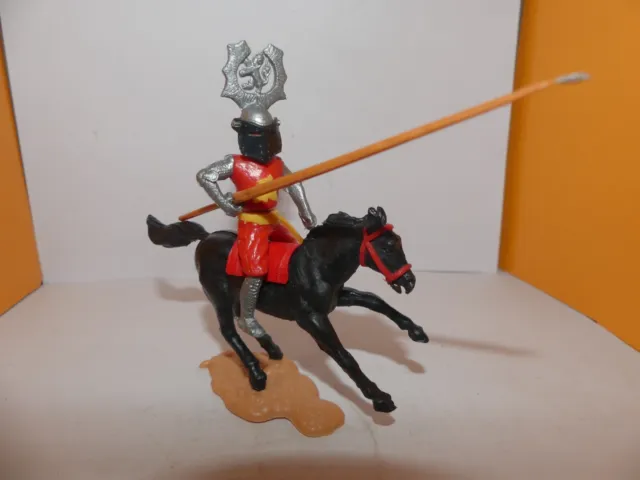 Figurine Timpo  Moyen Age Cavalier Rouge Avec Lance De Tournoi