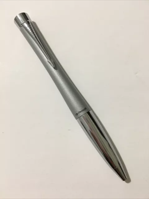 2011 Parker Urban Matt Silver Chrome Trim Ballpoint Pen-Blue Ink.