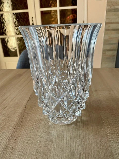 VASE CRISTAL BLANC  val st Lambert