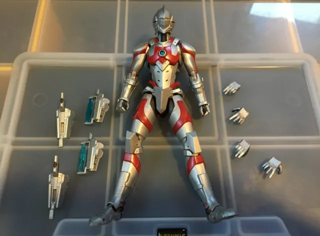 TAMASHII NATIONS Bandai Ultra-Act X S.H.Figuarts Hero's Ultraman Action Figure