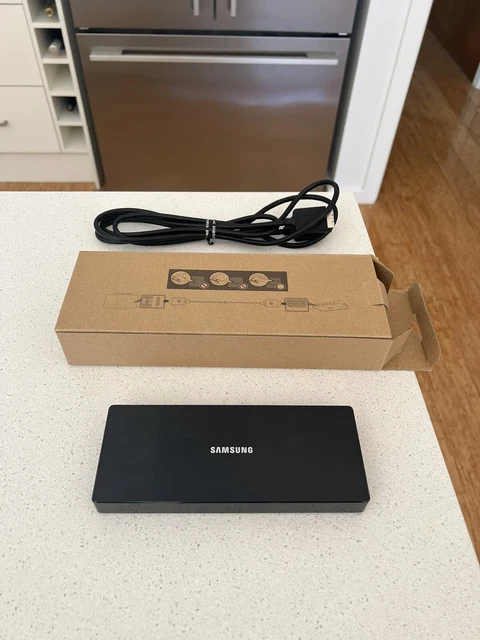 SAMSUNG ONE CONNECT Mini Box BN96-35817B with OEM Cable as new in ...
