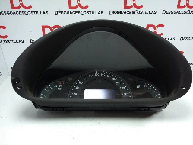 Cendrier Mercedes Classe C W203 Berline – Réf A2036805250 – Occasion