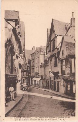 CPA laval. mayenne. la grande rue. not written but old .1934.be