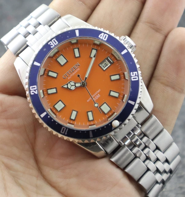 SEIKO 5 AUTOMATICO quadrante multicolore ghiera girevole giorno/data