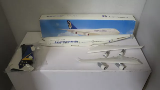 Unbranded  Ansett  Australia Airline Boeing 747-300 Plastic Model Kit Plane