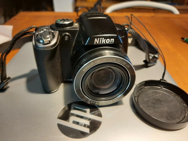 Nikon Coolpix P80  Fotocamera Digitale Compatta da 10,1 megapixel  Zoom 18X