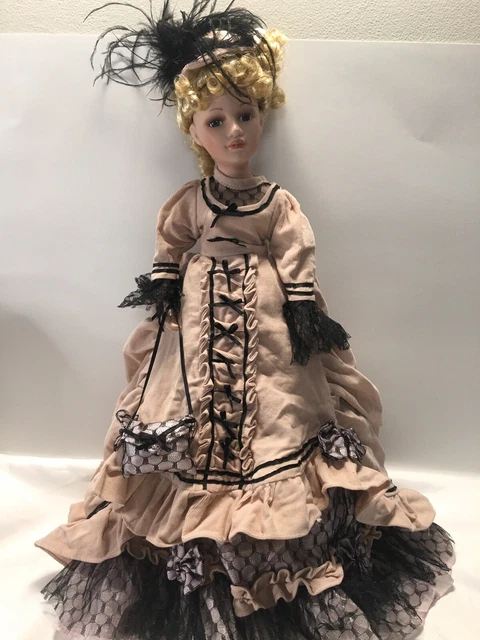 heritage signature collection porcelain doll victorian doll #12484 Blonde Blue E