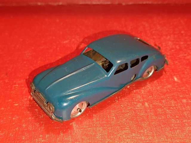 Miniature Voiture 1/43 Coupe Tôle Bleue - Style Gaspard Gaubier Gégé - France