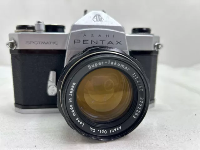 Asahi Pentax Spotmatic SP w/ Super Takumar 50mm f/1.4 (NJL026065)