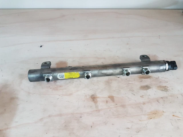 Bosch Diesel Fuel Rail Assy 0445214107 for IVECO Daily 65c18 3.0 HPI 2006-2011