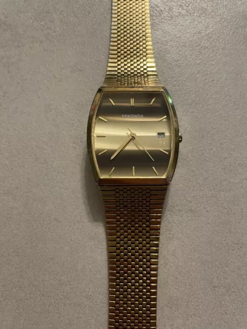 MEN S SEKONDA TIGER Eye Tank Style Quartz Watch with date 03678