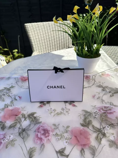 chanel gift bags for decoration