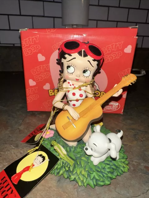 Betty Boop Figurine with guitar and Pugsley