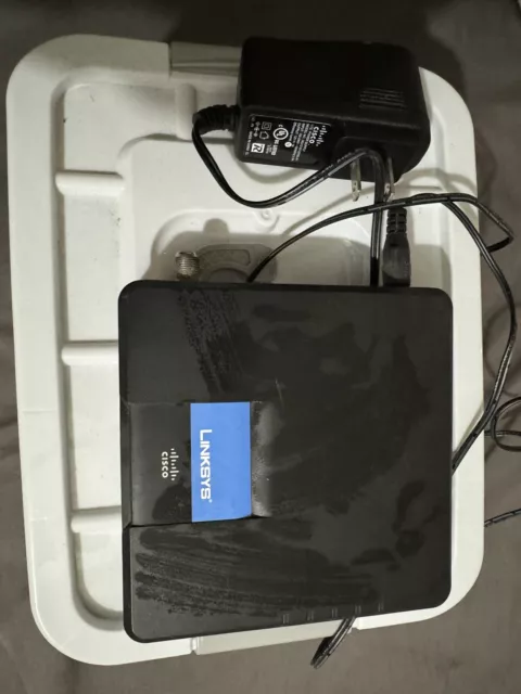 Cisco Linksys CM100 Modem Cable with USB and Ethernet Connections