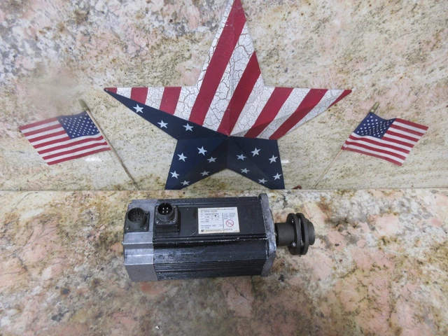 Yaskawa AC Servo Motore USAFED-09-KN62 UTOPH-500WB Garanzia