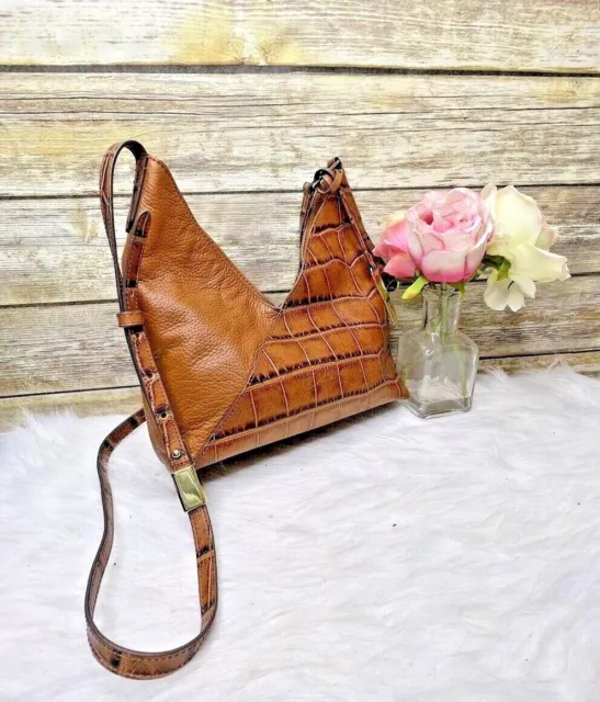 G.I.L.I Crisscross Tan Brown Leather Croc Trim Purse Shoulder Bag Crossbody
