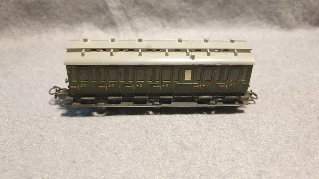 Voiture Voyageur SNCF 1ère Classe INOX Märklin HO N°4050 - Train Rapide, époque 3