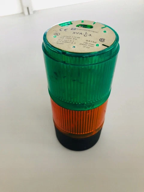 Telemecanique xva-lc3 /#8 D1KR 4362 traffic light