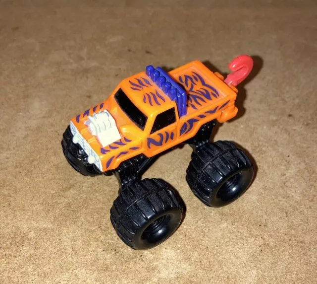 Sorpresine Extra Kinder, Mc Donald’s | Hot Wheels, Attack Pack - SlashCat