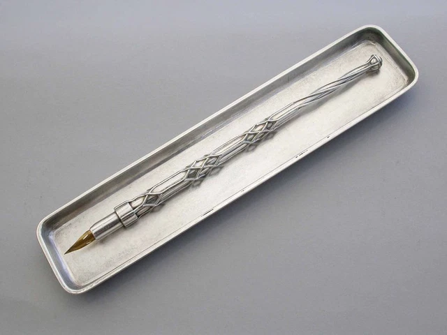 Early 20th Century Arts & Crafts Silver Dip Pen & Pen Tray Ramsden. London 1937