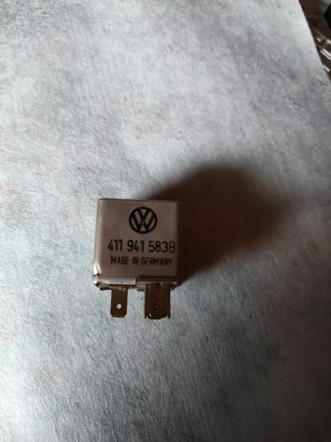 VW Käfer Bus Karmann Ghia Relais 411941583B Abblendlicht gebraucht !! Guck's Du