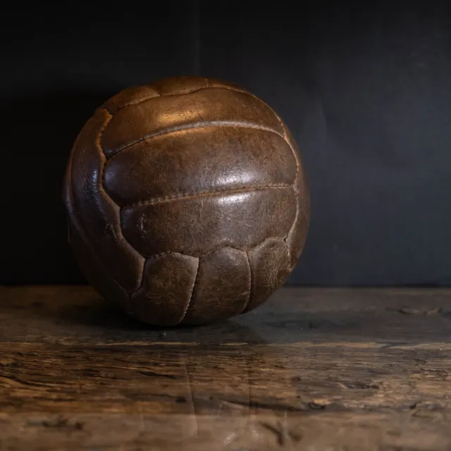 Ballon de foot réplique des années 70 personnalisable en cuir