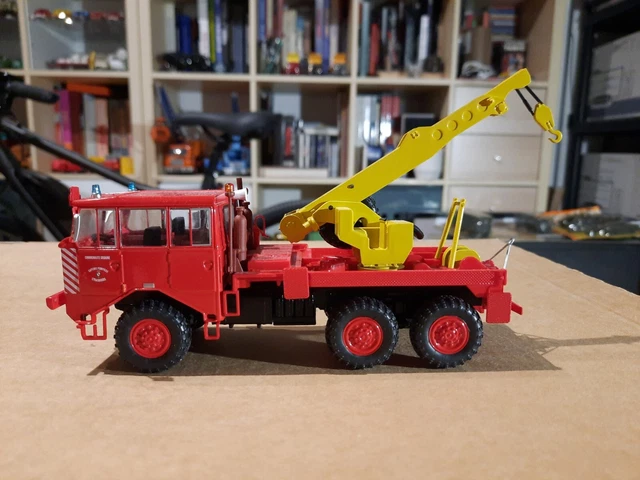 Maquette Camion Pompier Ward La France 6x6 - Perfex/Alerte 1:43 - Série Limitée 300 Ex.