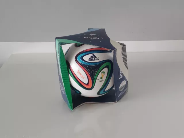 Adidas BRAZUCA 2014 World Cup WM Matchball Fußball Spielball OMB OVP RIO